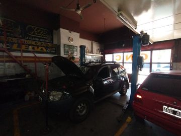 VENTA LOCAL COMERCIAL EN PH  / UBIC. AVELLANEDA