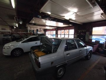 VENTA LOCAL COMERCIAL EN PH  / UBIC. AVELLANEDA