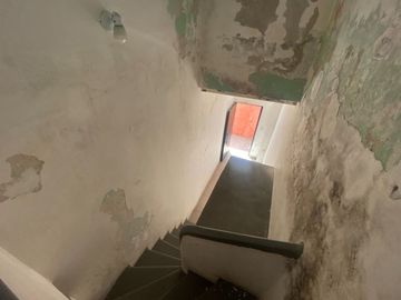 VENTA EN BLOCK 4 DEPTOS DE 2 AMB C/U + GALPÓN