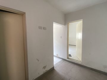 VENTA EN BLOCK 4 DEPTOS DE 2 AMB C/U + GALPÓN
