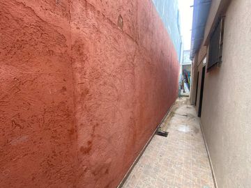 VENTA EN BLOCK 4 DEPTOS DE 2 AMB C/U + GALPÓN