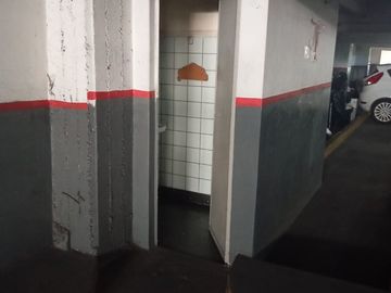 Cochera en venta Tribunales