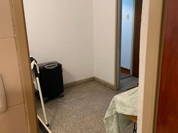 GALPON VENTA CON OFICINA V.LUGANO MAS CASA 5 AMB.