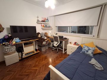 VENTA CONSTITUCIÓN 3 AMBIENTES EXCELENTE C/ PATIO