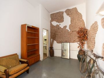 Venta Casa lote propio multifamiliar Pompeya