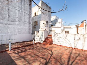 Venta Casa lote propio multifamiliar Pompeya