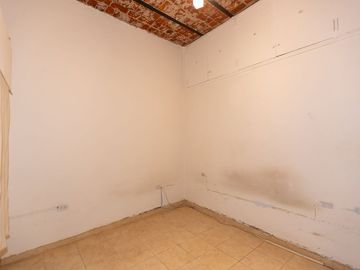 Venta Casa lote propio multifamiliar Pompeya