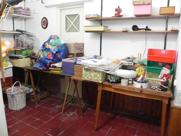 Amplia Propiedad en Venta con Local