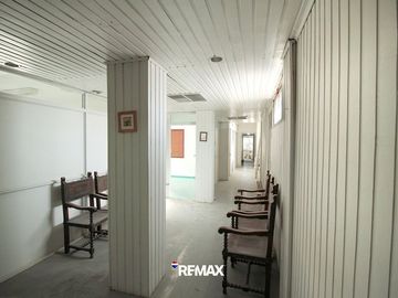 VENTA OFICINAS EN BLOQUE 130 M2  COLON Y DRAGO