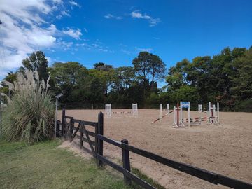 VENTA CASA 6 AMBIENTES  CLUB DE CAMPO EL MORO