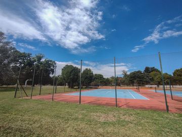 VENTA CASA 6 AMBIENTES  CLUB DE CAMPO EL MORO