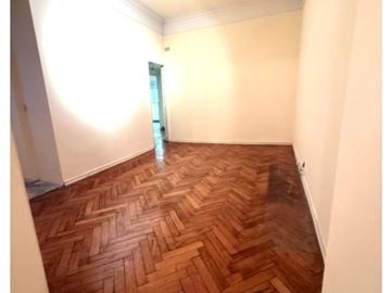 Recoleta Venta piso a reciclar 4 ambientes 252 M2
