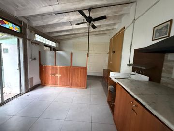 Monoambiente en Planta Baja  en Alfar