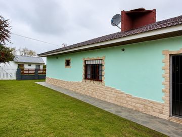 CASA AMPLIO PARQUE B. SAN JACINTO A METROS COSTA