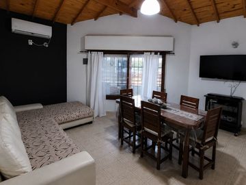 CASA AMPLIO PARQUE B. SAN JACINTO A METROS COSTA