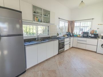 CASA EN VENTA 3 AMB PILAR,PRESIDENTE DERQUI