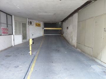 VENTA COCHERA EN GALERÍA MERCURIO ZONA CENTRO