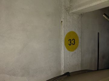 VENTA COCHERA EN GALERÍA MERCURIO ZONA CENTRO