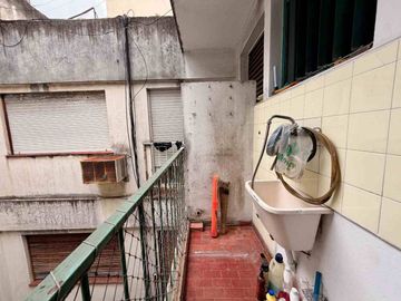 DEPARTAMENTO VENTA CABALLITO BALCON TERRAZA FRENTE