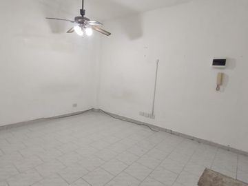 VENTA MONOAMBIENTE PB ALMAGRO APTO PROF EN AVENIDA