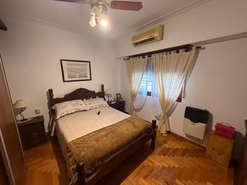 VENTA CASA 4 AMBIENTES VICENTE LOPEZ APTO CREDITO
