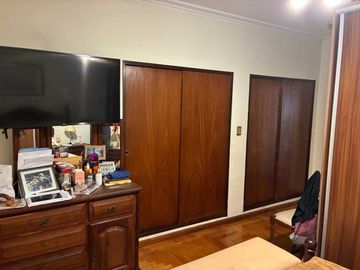 VENTA CASA 4 AMBIENTES VICENTE LOPEZ APTO CREDITO