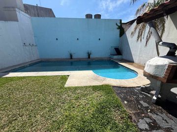 VENTA CASA 4 AMBIENTES VICENTE LOPEZ APTO CREDITO