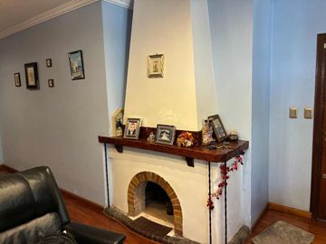 VENTA CASA 4 AMBIENTES VICENTE LOPEZ APTO CREDITO