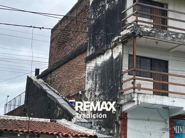 VENTA Galpón  sobre Av. Alvear -  a Reciclar