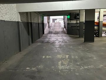 COCHERA CUBIERTA EN VENTA LA PLATA