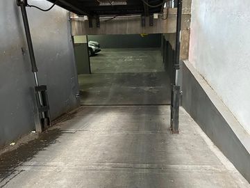 COCHERA CUBIERTA EN VENTA LA PLATA