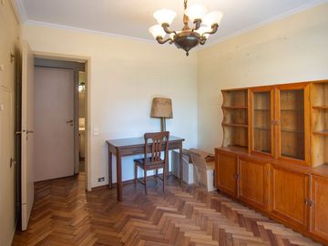 VENTA PISO 4 AMB CON BALCON COCHERA EN BELGRANO