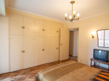 VENTA PISO 4 AMB CON BALCON COCHERA EN BELGRANO