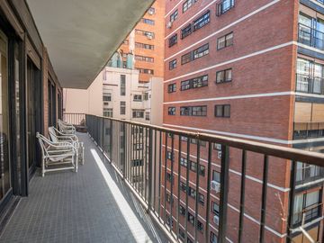 VENTA PISO 4 AMB CON BALCON COCHERA EN BELGRANO