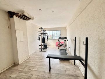 2 Amb en 8° piso c/balcón y vista abierta lanusita