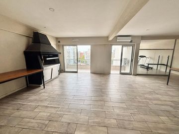 2 Amb en 8° piso c/balcón y vista abierta lanusita