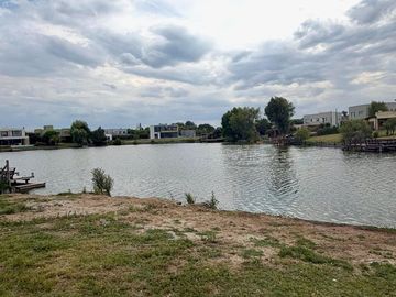 VENTA LOTE AL AGUA EL CANTON NORTE ESCOBAR