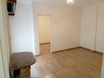DEPARTAMENTO 2 AMB PTA BAJA PATIO CABA URGENTE