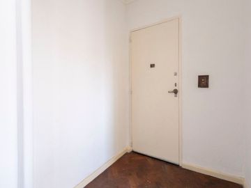 SEMIPISO DEPARTAMENTO 3 AMBIENTES C/ DEPENDENCIA
