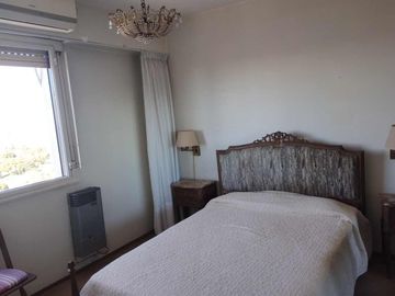 Departamento de 3 Ambientes Amplio-.Lacroze 1900