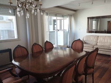 Departamento de 3 Ambientes Amplio-.Lacroze 1900