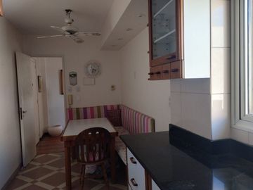 Departamento de 3 Ambientes Amplio-.Lacroze 1900