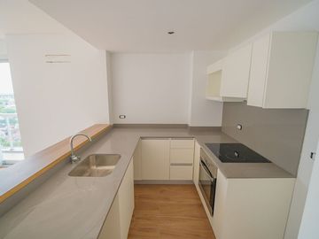 VENTA DEPARTAMENTO 2 AMBIENTES PISO ALTO LA LUCILA