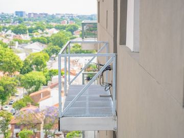 VENTA DEPARTAMENTO 2 AMBIENTES PISO ALTO LA LUCILA