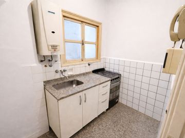 2 AMBIENTES 37 M2 FRENTE VENTA CENTRO FLORES CABA