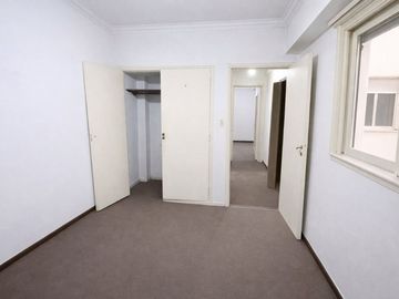 3 AMBIENTES CON DEPENDENCIA  VENTA COLEGIALES CABA