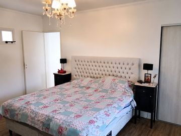 CASA VENTA VILLA LUZURIAGA 5 AMB PILETA Y PATIO