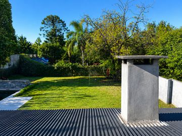 CASA VENTA VILLA LUZURIAGA 5 AMB PILETA Y PATIO