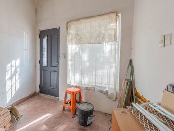 Casa en venta 6 Amb Flores lote propio