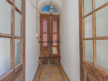 Casa en venta 6 Amb Flores lote propio